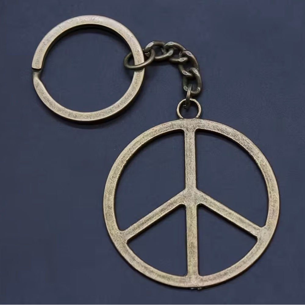Peace‎ Sign Keychain - Picture 3 of 3